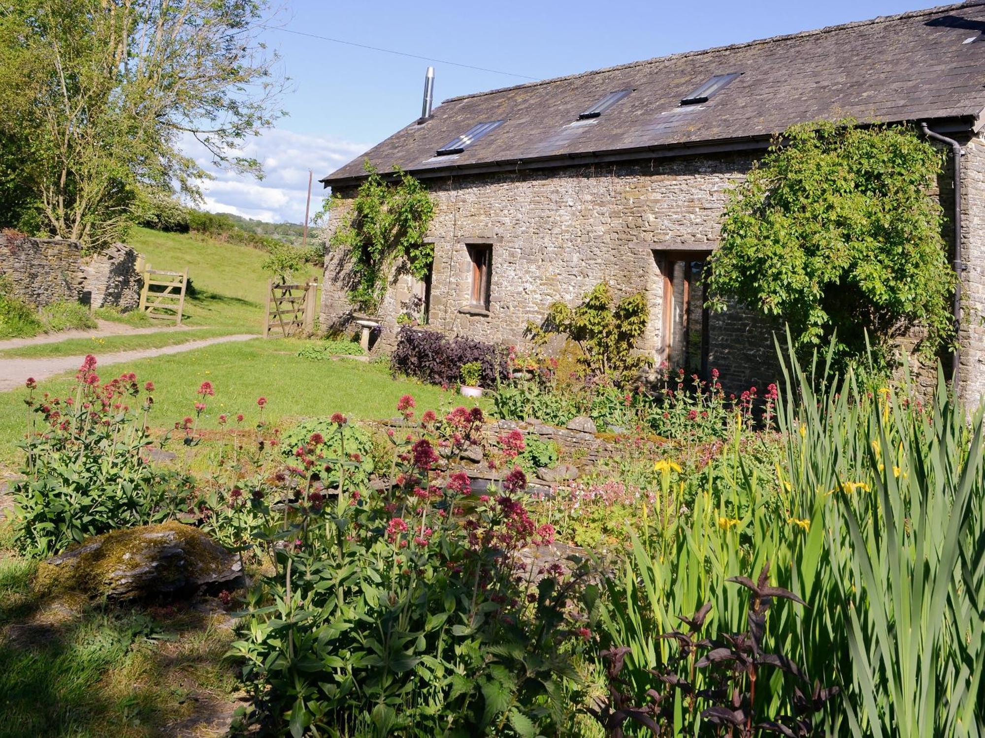 Вилла The Old Cider Mill Llanstephan  Экстерьер фото
